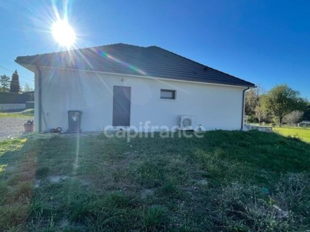 Maison plain pied à vendre 5 pièces JUGEALS NAZARETH