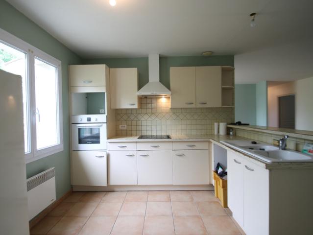 Maison plain pied à vendre 3 pièces LAMOTHE LANDERRON 33, 2 chambres, garage, terrain 2109m²