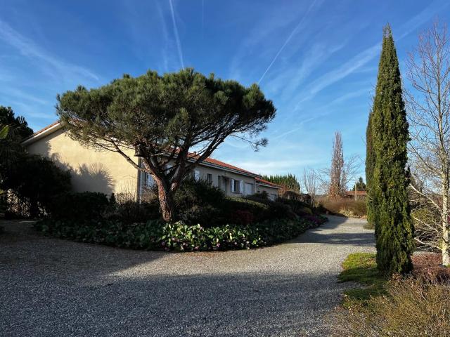 Maison plain pied au coeur d'un parc 164m² Cardeilhac