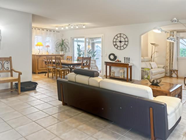 Maison plain pied avec garage, véranda et jardin avec spa 127m² Marseillan