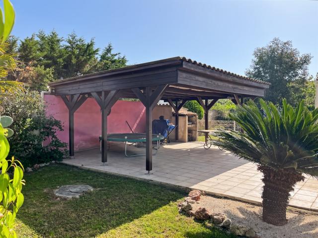 Maison plain pied avec grand jardin et piscine à Marseillan. 120m² Marseillan