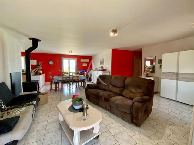 Maison plain pied avec piscine ? 6 km de Jonzac