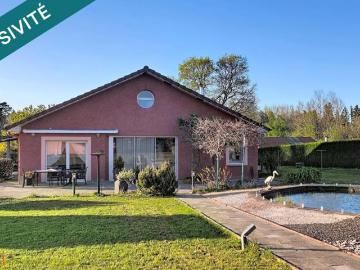 Maison plain pied avec terrain, hangar et forêt