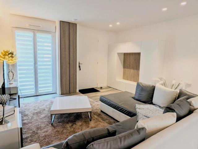Maison plain pied avec 2 chambres avec jardin, terrasse