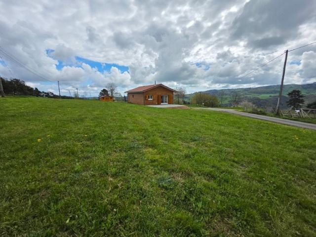 Maison PLAIN PIED de 97 m² avec 2942 m² de terrain, vue impr. 98m² Saint Georges En Couzan