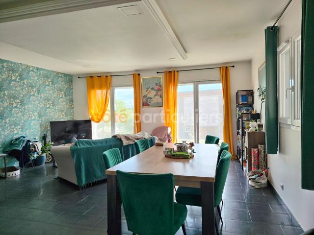 Maison plain pied de 130m2 avec 4 chambres à Baverans