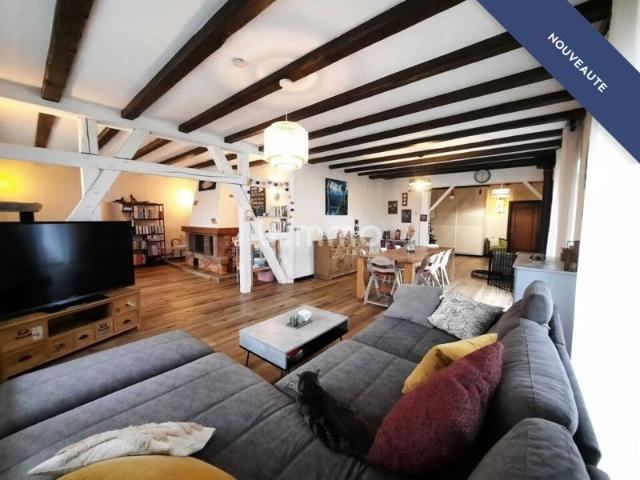 Maison plain pied de 211m² sur terrain de 10,9 ares