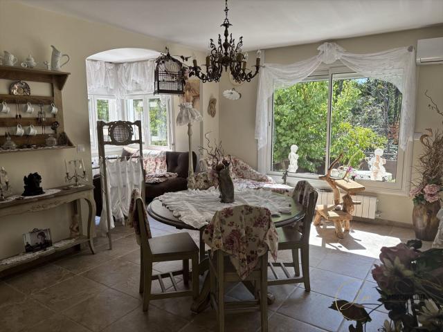 Maison Plain pied Rénovée 3p 90m2 jardin et dépendances 90m² Laroque