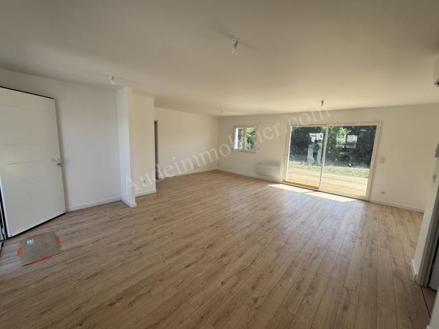 Maison plain pied récente avec jardin 102m² Brugairolles