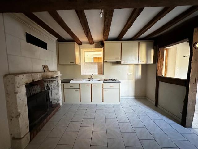 Maison plain pied SAVIGNE SUR LATHAN