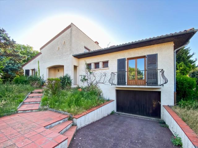 MAISON PLAIND PIED T5/6 141 M2 AVEC JARDIN