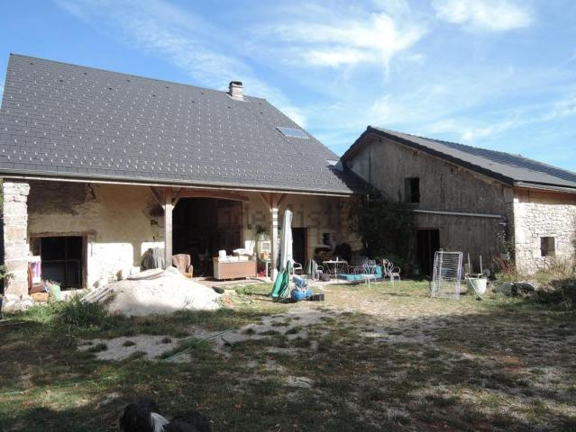Maison, Plateau d&apos Hauteville