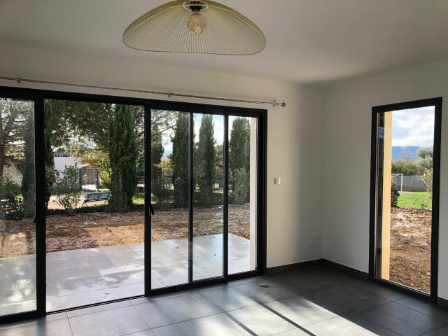 MAISON PLEIN PIED RE 2020 3 CHAMBRES PROCHE ETOILE