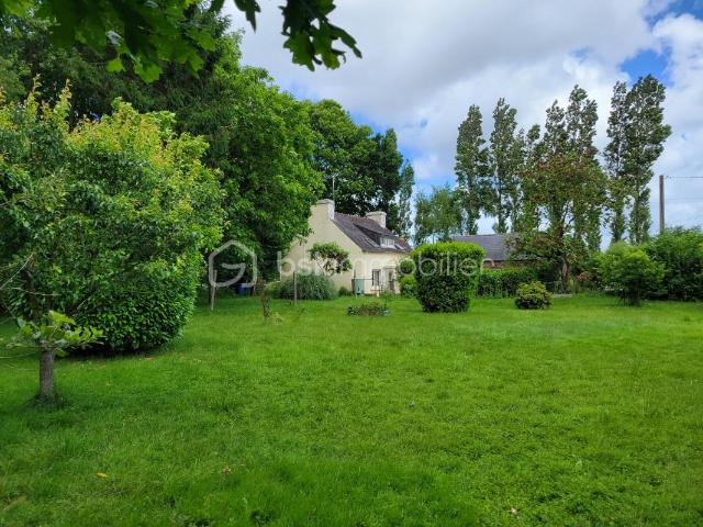Maison en pierre TREVE Vue sur la campagne pas de voisins