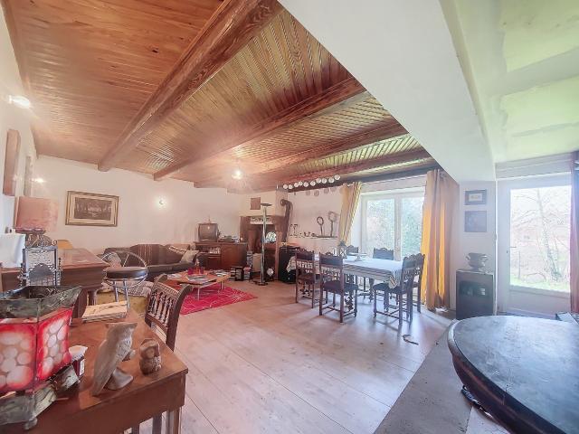 Maison pleine de charme de 150m2 sur 6.5 ares de terrain