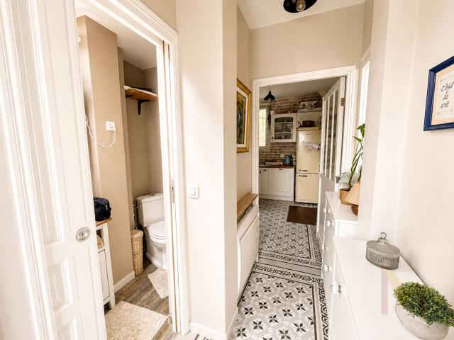 Maison pleine de charme en meulière, au calme et proche RER E