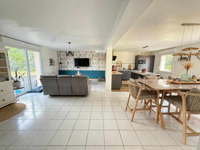 Maison Plelan Le Petit 7 pièce s 147 m2
