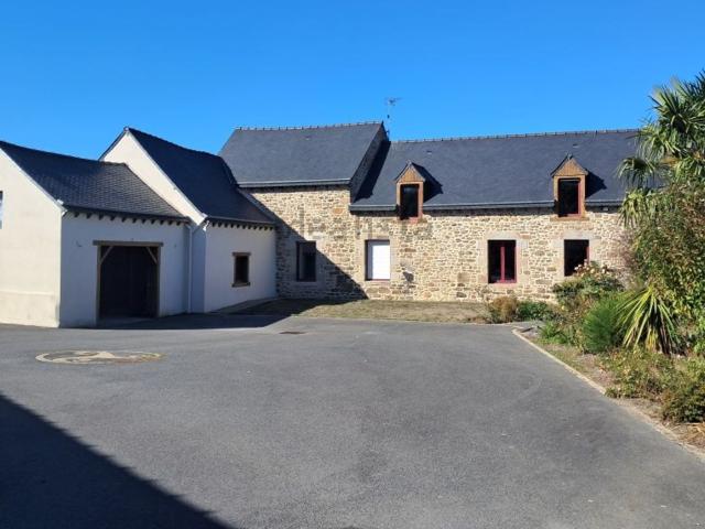Maison, Plestan