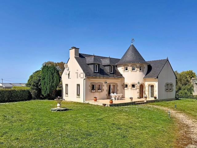 Maison, Pleumeur Bodou