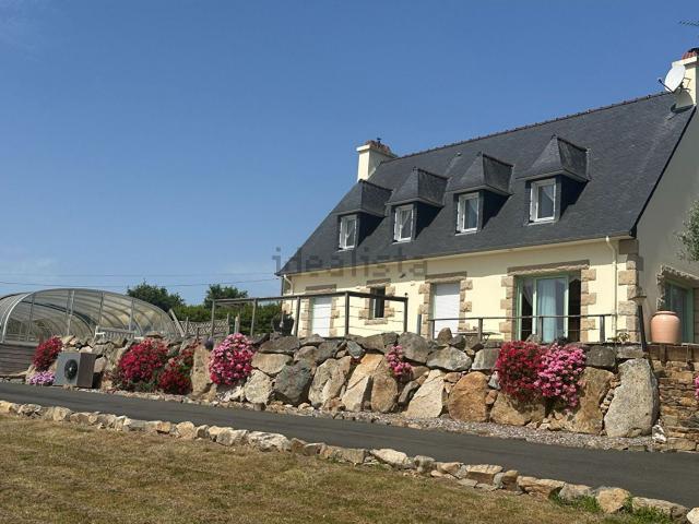 Maison, Plouguiel