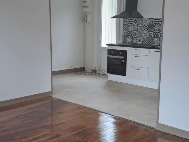 Maison, Pruniers en Sologne