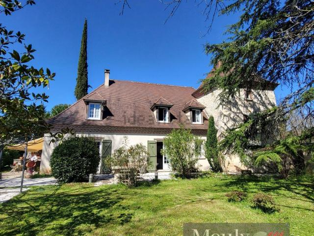 Maison, Pradines