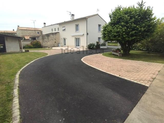 Maison, Prahecq