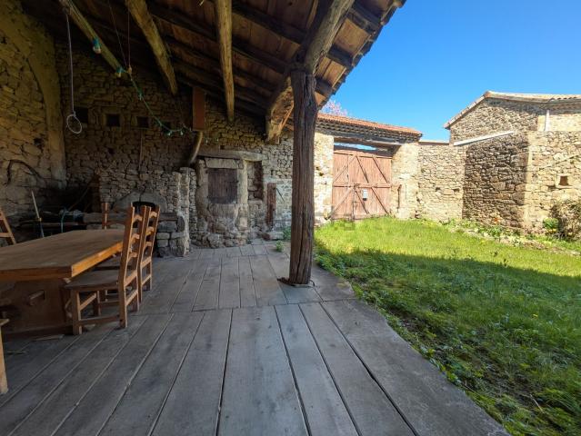 Maison, Préaux