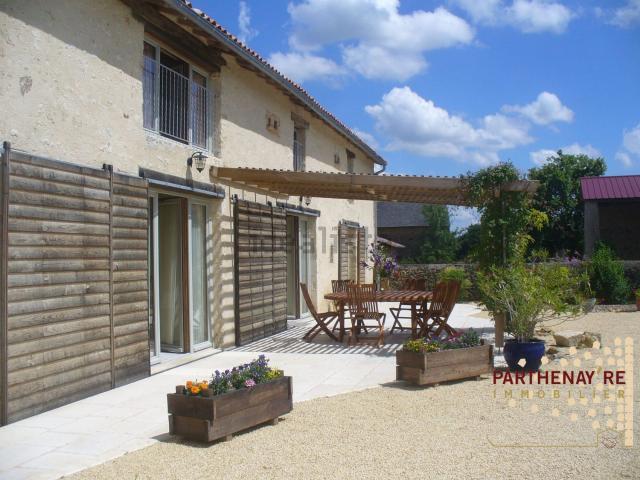 Maison, Pressigny