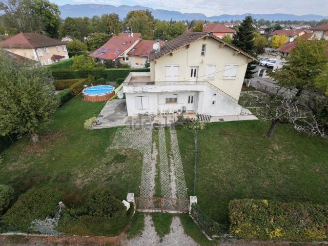 Maison, Prévessin Moëns