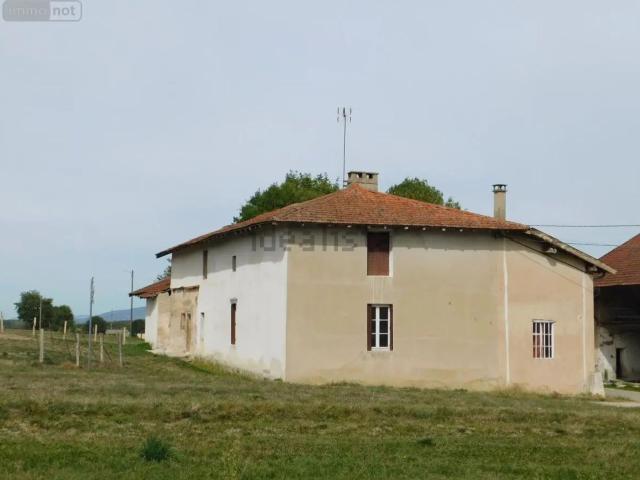 Maison, Priay