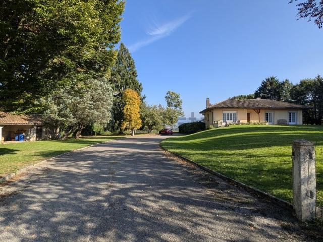 Maison, Priay