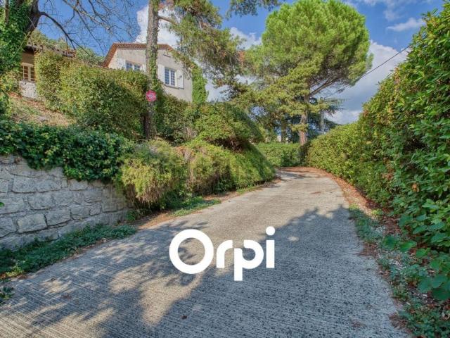 Maison, Privas