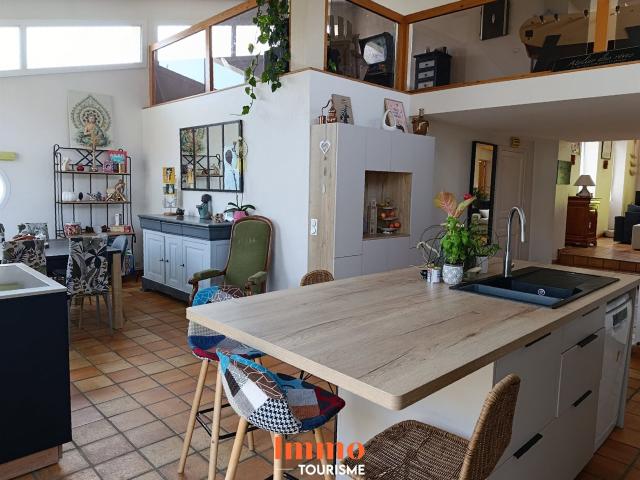 Maison proche mer 179m2 + 2 gîtes 269m² Rochefort