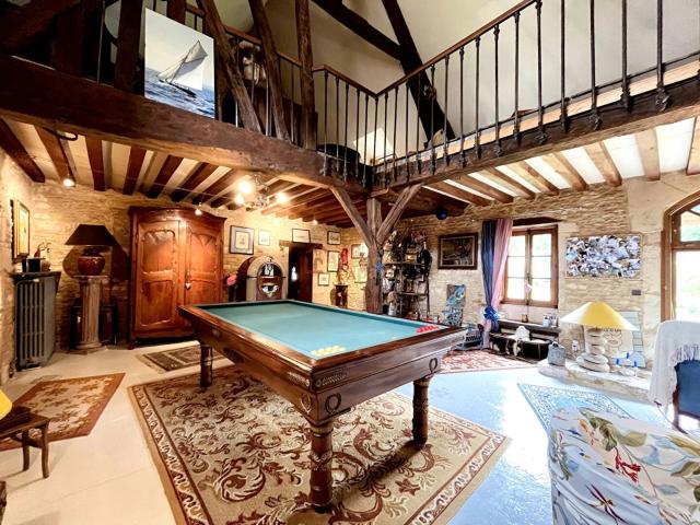 Maison Proche MOULT CHICHEBOVILLE 8 pièces 373m²