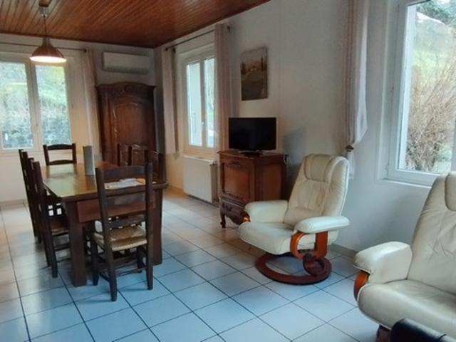 Maison proche centre ville. 105 m2 + grand garage