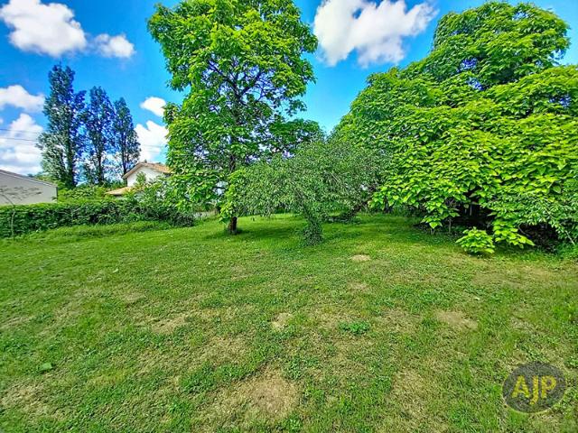 Maison proche centre ville Terrain constructible et divisible 1910m² !