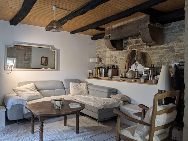 Maison proche de Figeac avec dépendances sur grand terrain 117m² Figeac