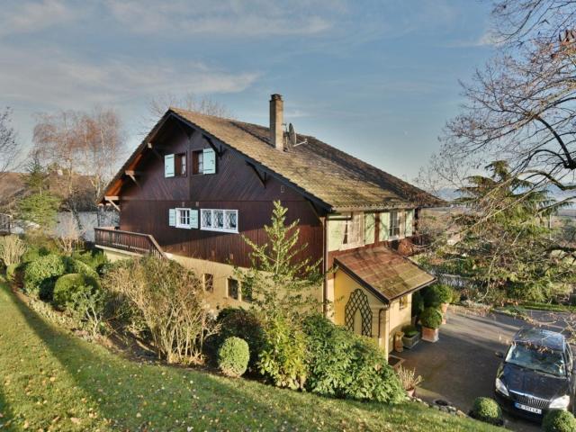 Maison proche de Geneve avec vue sur le Mt Blanc 226m² Grilly