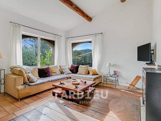 Bastide provençale authentique, vue mer 170m² Le Plan de la Tour