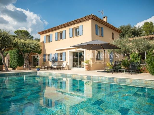 Maison Provençale moderne avec vue exceptionnelle sur la Sainte Victoire