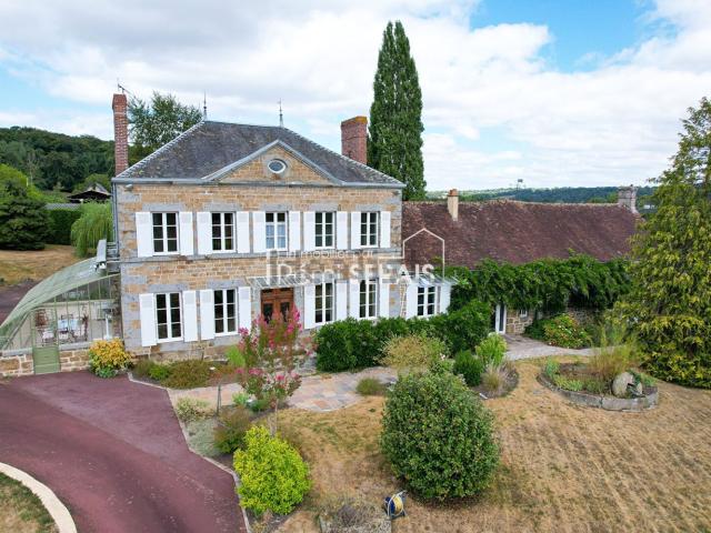 Maison, Putanges le Lac