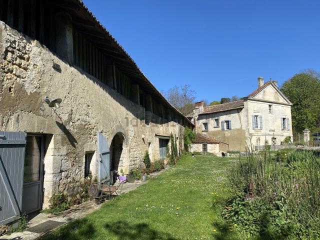 Maison, Puymoyen