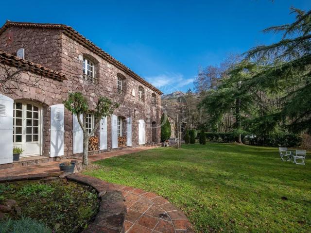 Maison, Puget Théniers