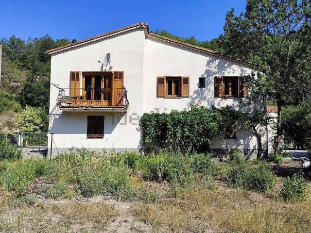 Maison, Puget Théniers