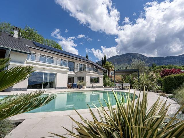 Maison, Pugny Chatenod