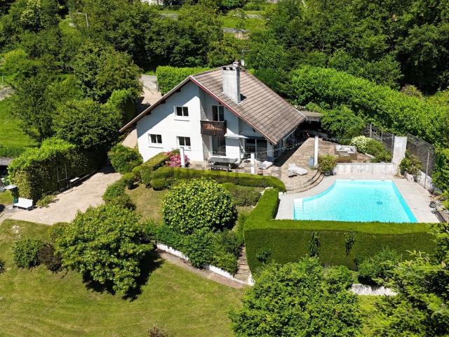 Maison, Pugny Chatenod