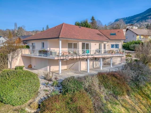 Maison, Pugny Chatenod