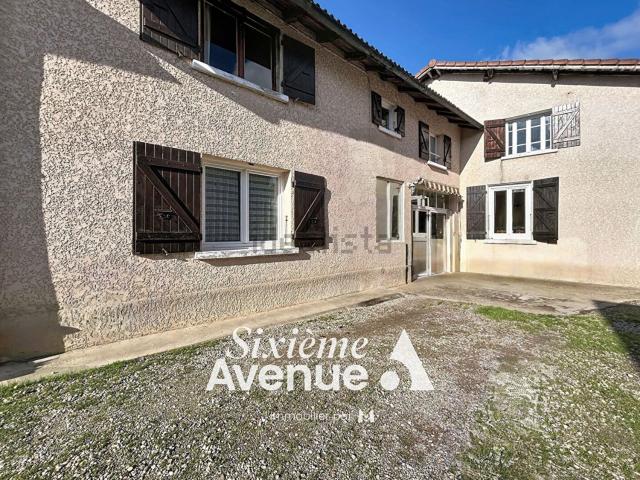 Maison, Pusignan
