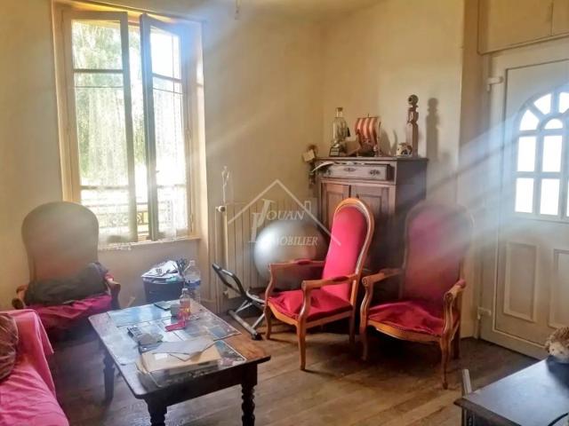 MAISON QUARTIER CALME PROCHE DES COMMERCES